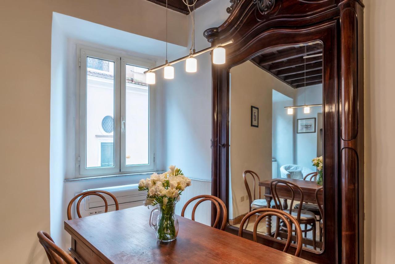 Tucked Away And Quiet By Piazza Navona - Fromhometorome Appartement Rome