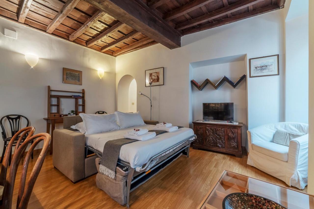 Tucked Away And Quiet By Piazza Navona - Fromhometorome